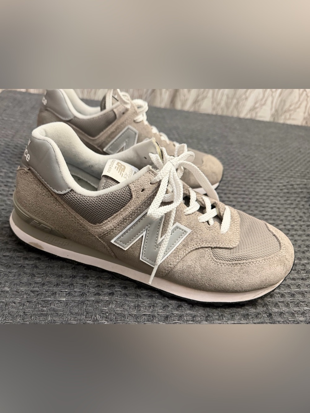 New Balance 574 sneakers/ running shoes